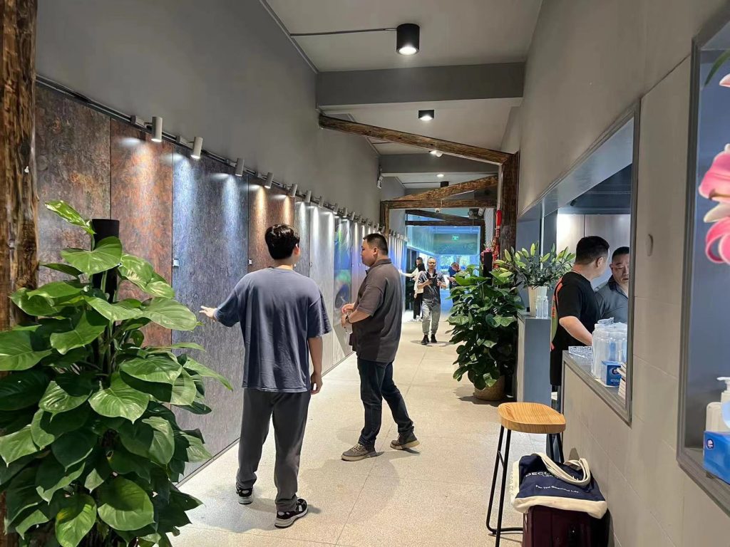 春风得意马蹄疾，一日看尽长安花